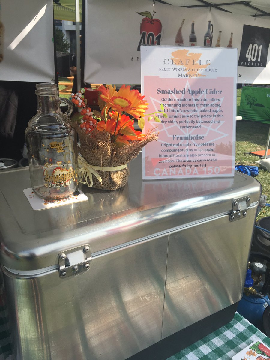 TheCiderCrate's tweet photo. Known for their apple ciders and cider-wine blends, @clafeldcider is serving up their Smashed Cider and their Raspberry fruit blend https://t.co/B0AXn7dYY6
