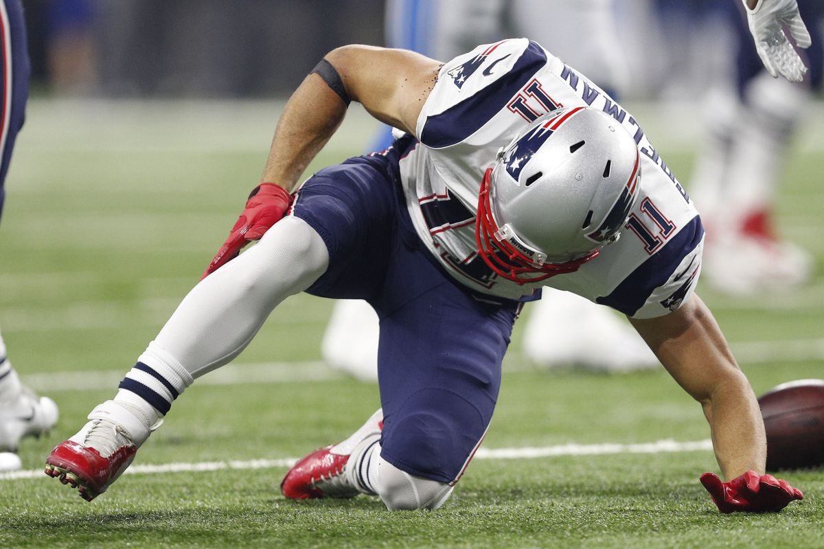 1340AMFOXSports's tweet photo. MRI reveals complete ACL tear for Julian Edelman 😱 #SpeedyRecovery #InjuryUpdate https://t.co/f2MZHhHPi0