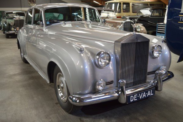 ClassicMotorSal's tweet photo. #1959 #RollsRoyce #SilverCloudIi #Saturday #SaturdayMorning #ClassicCarsForSale READ MORE https://t.co/TIo0e9dJIh https://t.co/ftOSyqz45T