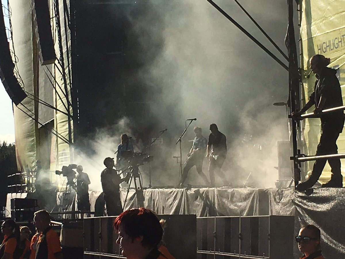 Guys, <a href="/jimmyeatworld/">Jimmy Eat World</a> are just the best band - right?! #LeedsFestival