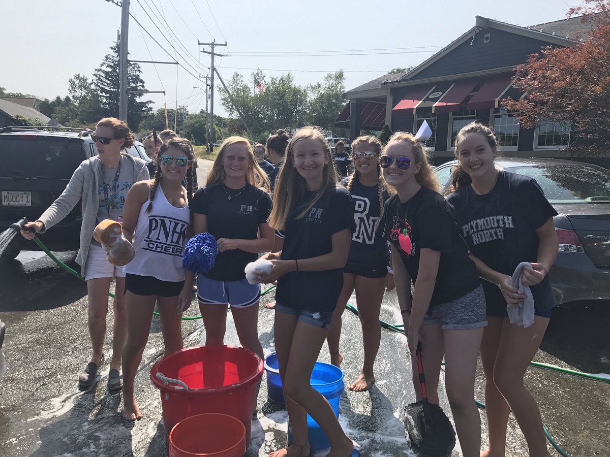 pnvarsitycheer's tweet photo. HUGE thank you to everyone who contributed to the car wash today! https://t.co/JcukupmcJX