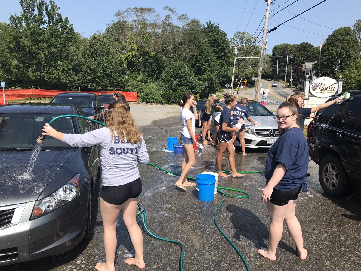 pnvarsitycheer's tweet photo. HUGE thank you to everyone who contributed to the car wash today! https://t.co/JcukupmcJX