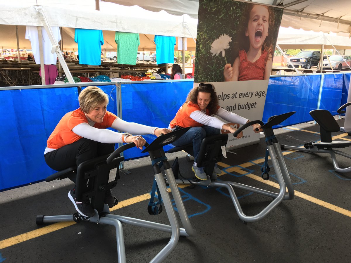 hapmichigan's tweet photo. Come stretch your #muscles before your race! Find us at the HAP tent! #HAPMichigan #HAP5K @CrimFit https://t.co/FTXyzmWnvV