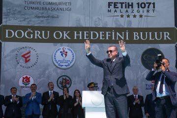 Cumhurbaşkanımız Sayın Recep Tayyip Erdogan, Anadolu kapılarının açıldığı topraklarda... #Malazgirt'te.