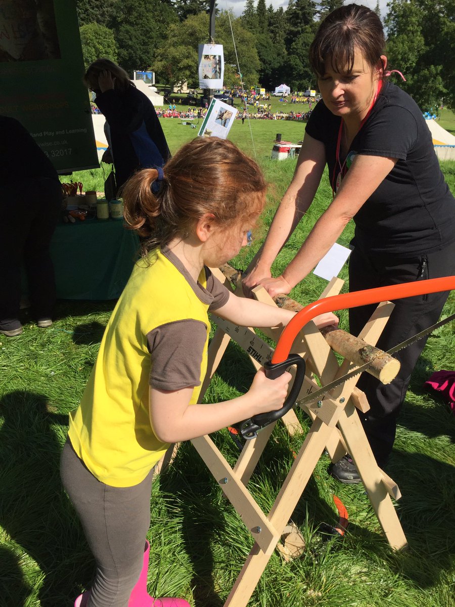 TiinaXander's tweet photo. What's scarier than a guide with a saw? A Brownie with a saw!@GirlguidingScot #RTTC2017 https://t.co/hFM6cXuexZ
