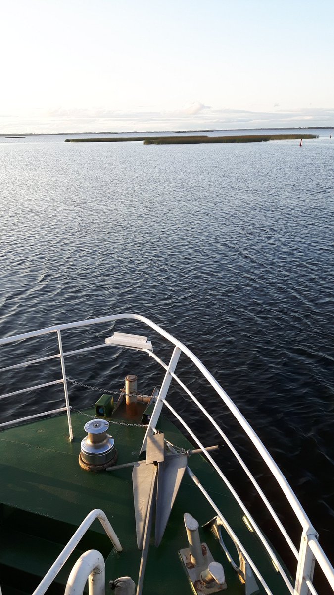 kerrygowest's tweet photo. Stunning evening on @CorribPrincess yesterday with #TransitionsOptical group from Ireland & USA #CantBeatGalway https://t.co/E7ag22jtUR
