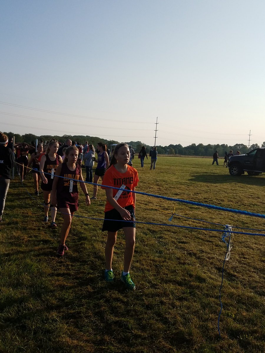 lcummings1924's tweet photo. #MHJHXC 1st meet @ LCC. Great job #MHJHTitans https://t.co/f3EZfjxQeI
