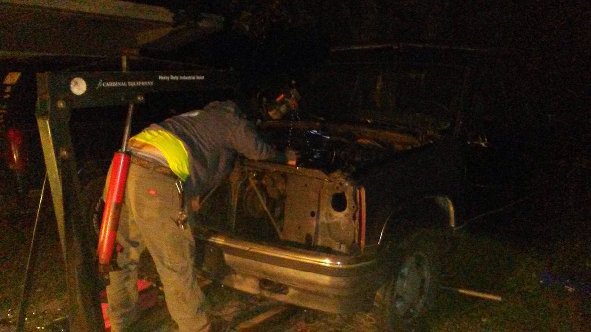 zbc_motorsports's tweet photo. Late night engine pulling. All hands on deck! (last night)
-Rooster
#zbcmotorsports #engineswap #projecttruck #projectvehicle #fridaynight https://t.co/gUPN6vGuav