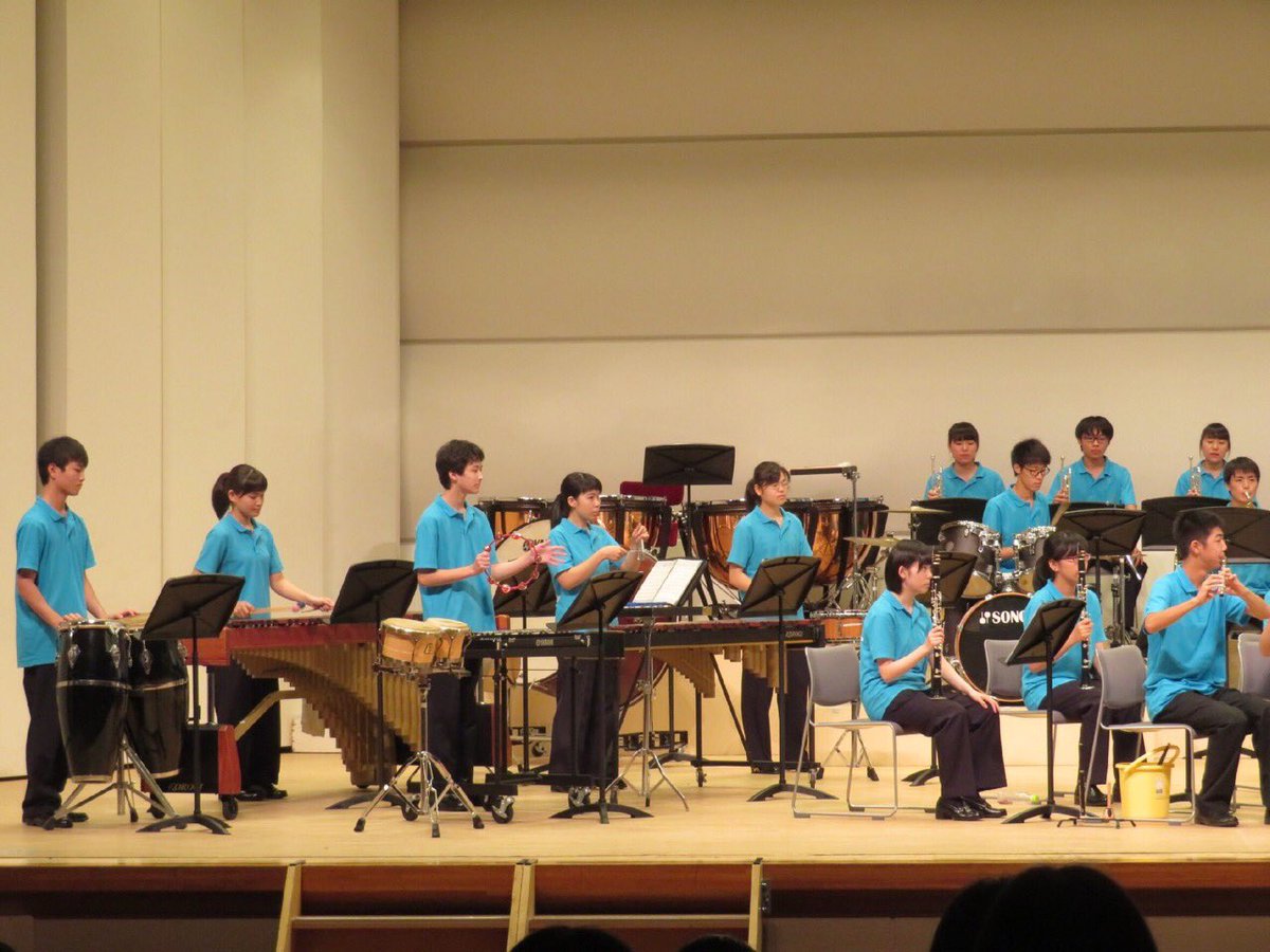 北見北斗高校吹奏楽局 Ar Twitter 改めまして 高文連終了です 皆さん Enjoyしていただけたでしょうか 今年は音届 おとどけ Tシャツこと ポロシャツでの参加でした 柏陽高校さんとお揃いでしたね 次の演奏予定は12月のサヨナラコンサートです 北見北斗は