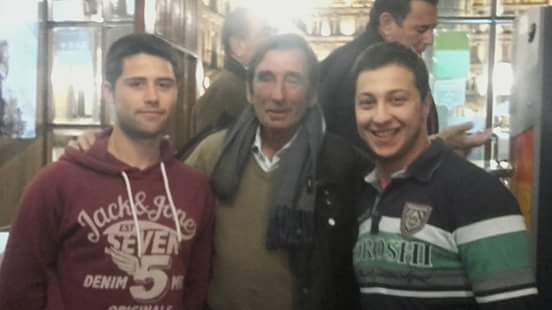 roberpasku's tweet photo. Un placer coincidir con usted en la vida mestre. D.E.P. https://t.co/X6937u4V4b