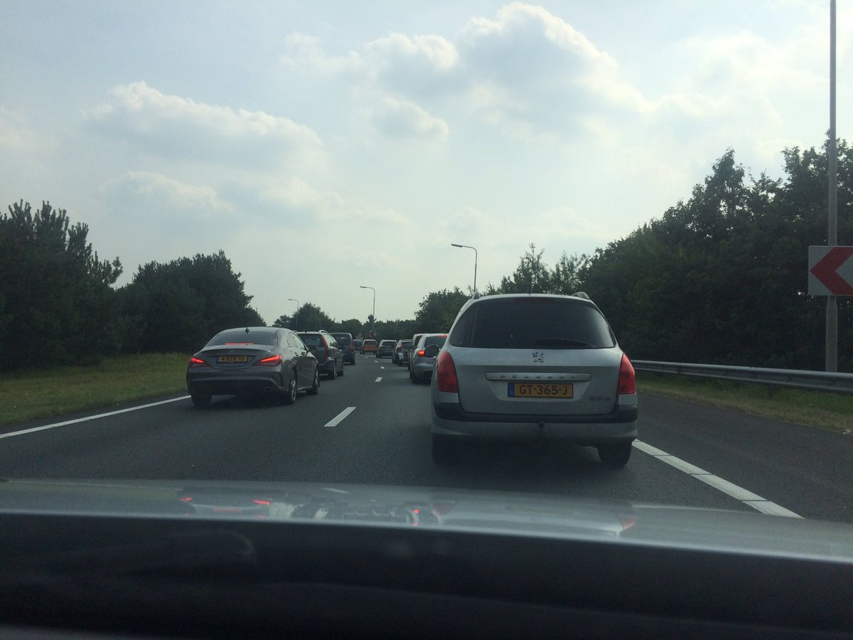 Het weer is goed, we hebben er zin in! Jammer dat het verkeer er minder zin in heeft