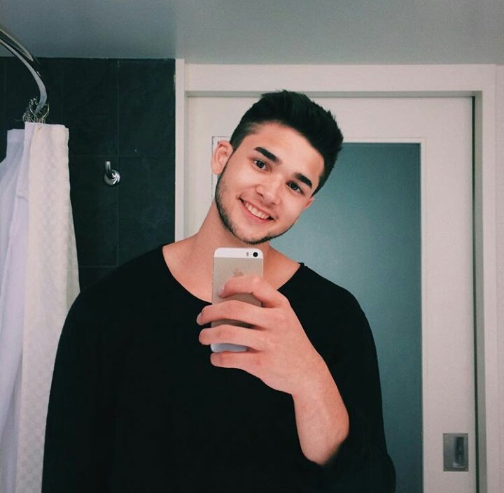 imrheii's tweet photo. LABAN PARA SA GINTO #Tolomia #kobe #puso #LabanPilipinas #GilasPilipinas #SEAGames2017 @_kokoparas https://t.co/QuDz23QbXb