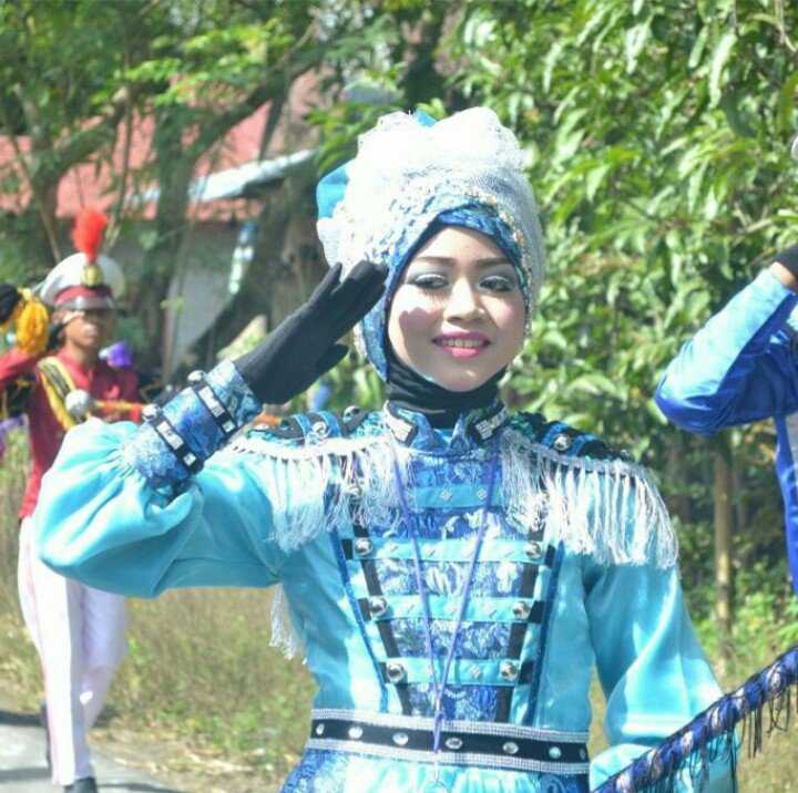 Uwieesztt's tweet photo. K A R N A V A L 🎉👏
#Karnaval #KamiIndonesia #Mts #Ympi #SulSel #Rappang #salam #hormat https://t.co/9GLk38mBIW