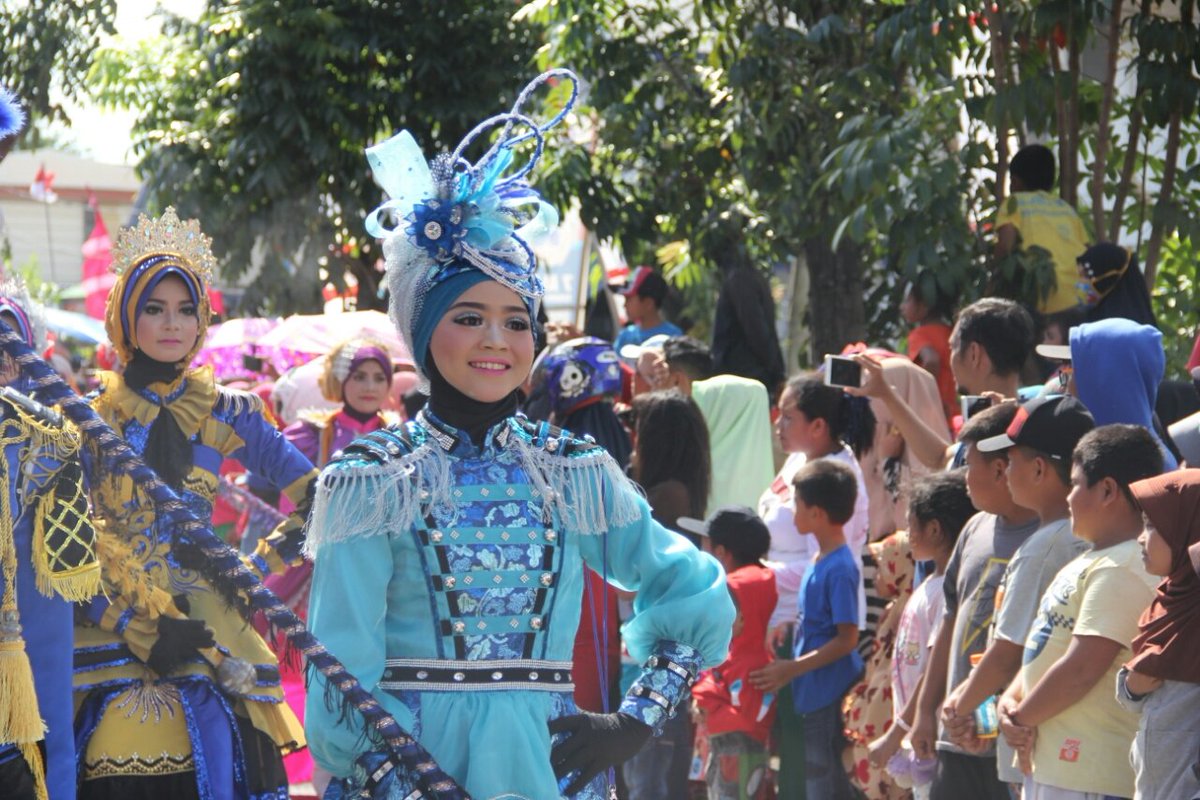 Uwieesztt's tweet photo. K A R N A V A L 🎉👏
#Karnaval #KamiIndonesia #Mts #Ympi #SulSel #Rappang #salam #hormat https://t.co/9GLk38mBIW