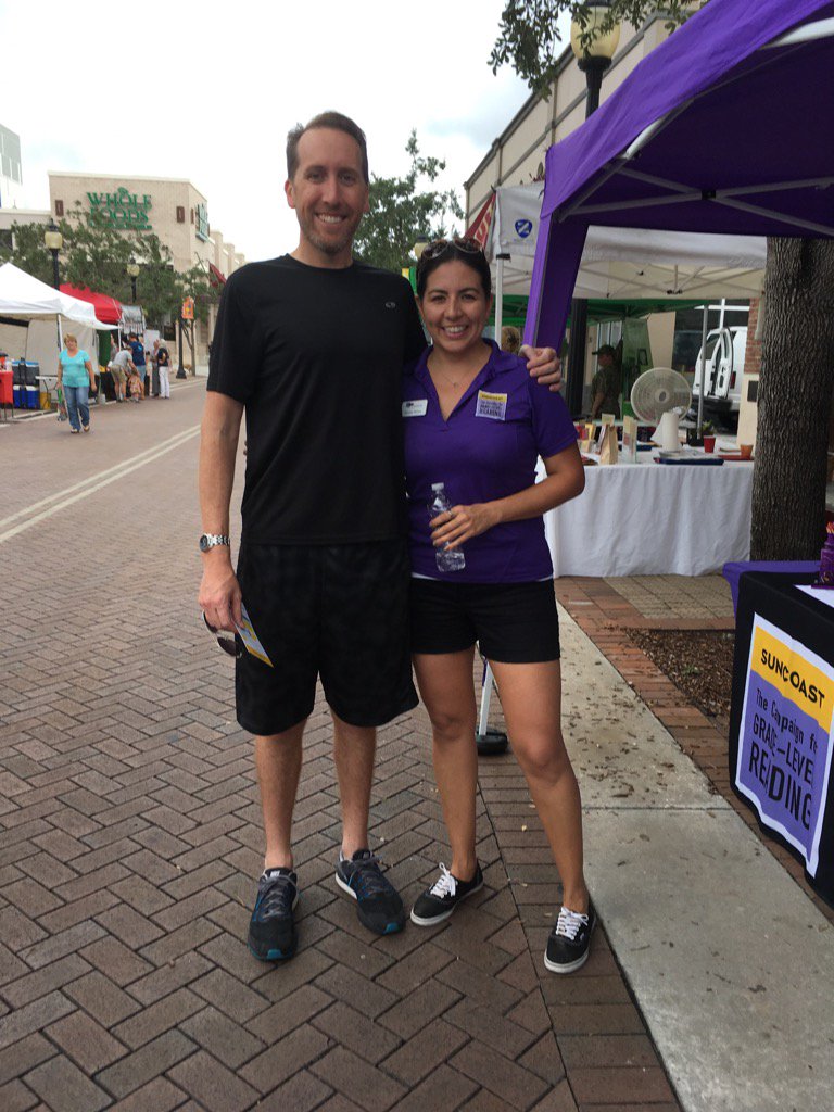 lbumpustpf1's tweet photo. @SuncoastCGLR mixing and mingling to promote reading and the Vroom app! We are having fun! Stop in to see us 'til 1 https://t.co/KJyW730ySS