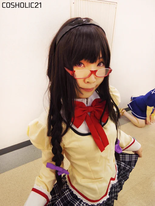 コスホリック21でとった写真です。コスイベ初潜入で狼狽えていたところこの方、熊野ことみさん()にシステムなど親切に教えていただきました。ありがとうございました。カメラの腕を上げてまた参加してみたいですね。#コスホリック21 