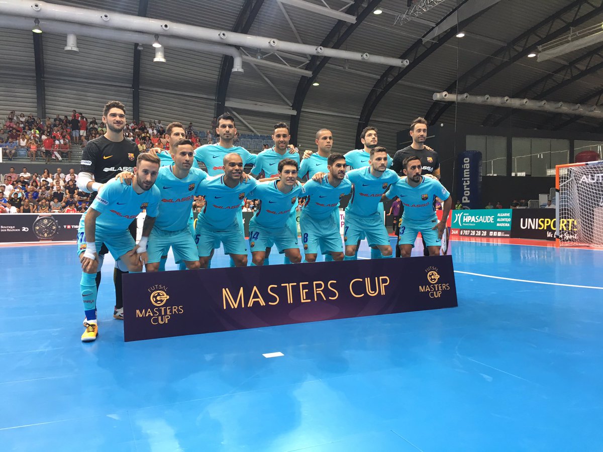 FCBfutbolsala's tweet photo. 📷 Go @FCBfutbolsala! 5 inicial vs @SLBenfica: @pacosedano28, @leofutsaljf, @JesusAicardo, @dyegozfutsal, Ferrao 🔵🔴 https://t.co/JFLMp5SGcr