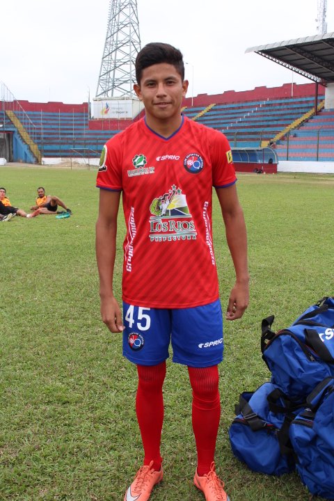 produrios's tweet photo. Gerente #Produrios #JoséGuzmán hizo  entrega oficial del kit de indumentaria al presidente del #DeportivoQuevedo, Juan Carlos Troya. https://t.co/wrBFGCVuFz