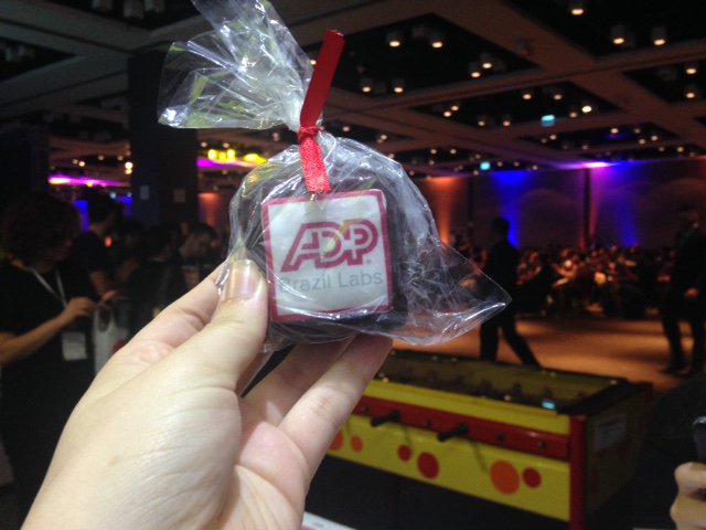ADPBrazilLabs's tweet photo. You can not miss the chance to try our AMAZING honey cakes here at #braziljs2017 😍 Come visit #ADPnoBrazilJS https://t.co/ekDq6TFeTB