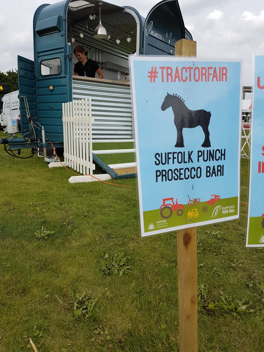 suffolkfoodhall's tweet photo. Grab a chilled prosecco and listen to the music. #tractorfair https://t.co/ryMIyah1DF