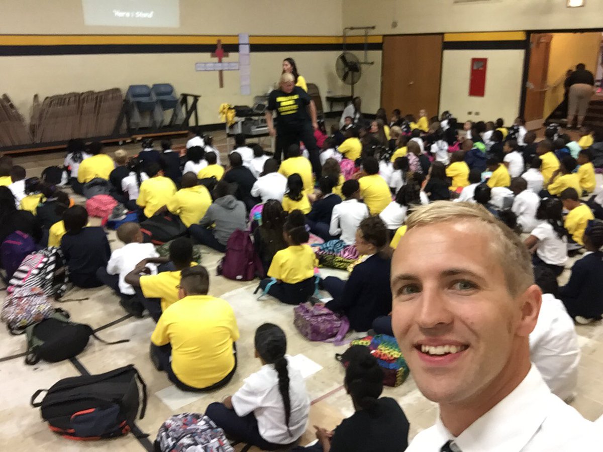 PingelMichael's tweet image. #FirstAssembly #Friday @mrsrfuss @MLLschool