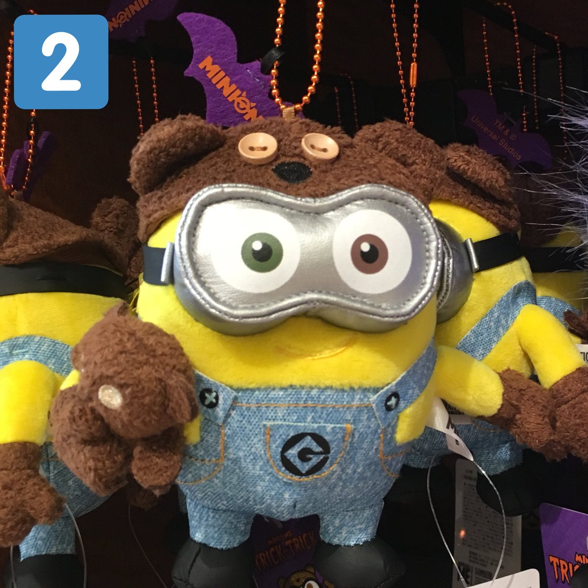 Sunny Days Usj ハロウィーングッズ17 ミニオン編 ぬいぐるみストラップ 1 ボブ小 ストラップ キーチェーン 1300 2 ボブ大 キーチェーン バッジ 1800 3 イーブルミニオン キーチェーン バッジ 1600 マーチャンダイズ Usj Sunny Days Usj ハロウィーングッズ17 ミニオン編 ぬいぐるみストラップ 1 ボブ小 ストラップ キーチェーン 1300 2 ボブ大 キーチェーン バッジ 1800 3 イーブルミニオン キーチェーン バッジ 1600 マーチャンダイズ Usj