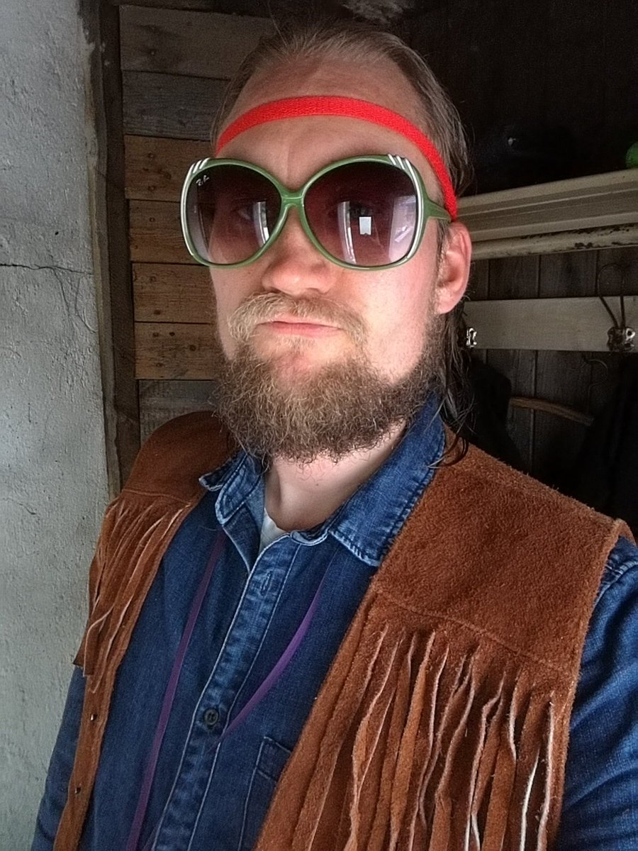Blind_Hen's tweet photo. Good gears for tonight show at the private party! https://t.co/Bzu7qBrPjt