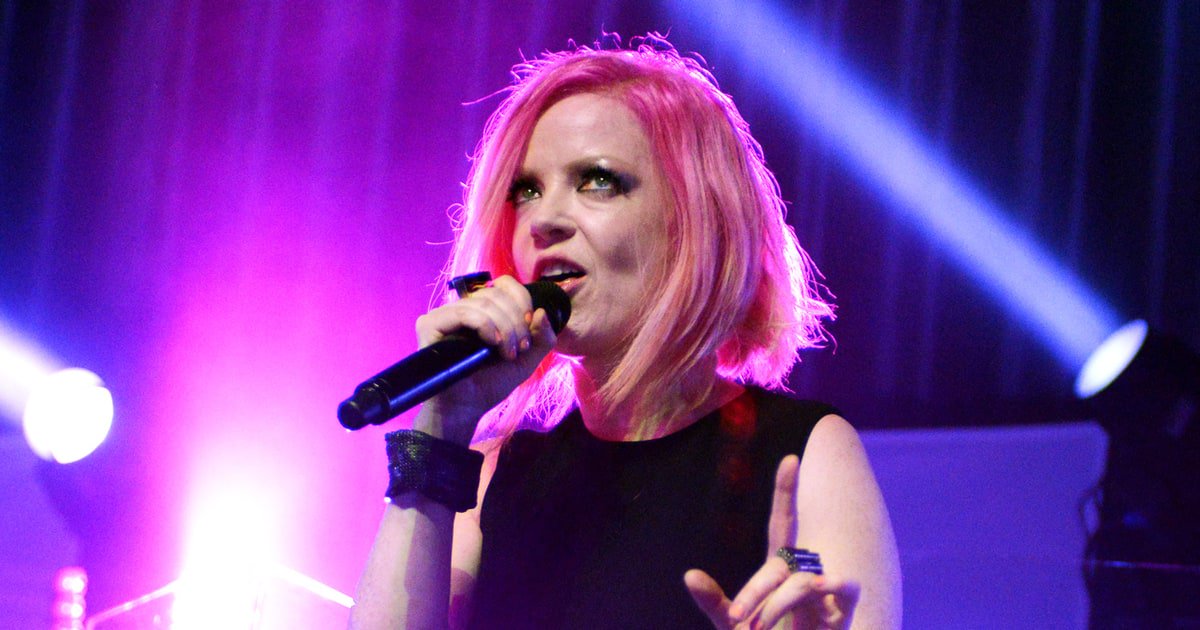 RollingStone: Happy birthday Shirley Manson! Check out our 2016 interview with Garbage s frontwoman 
