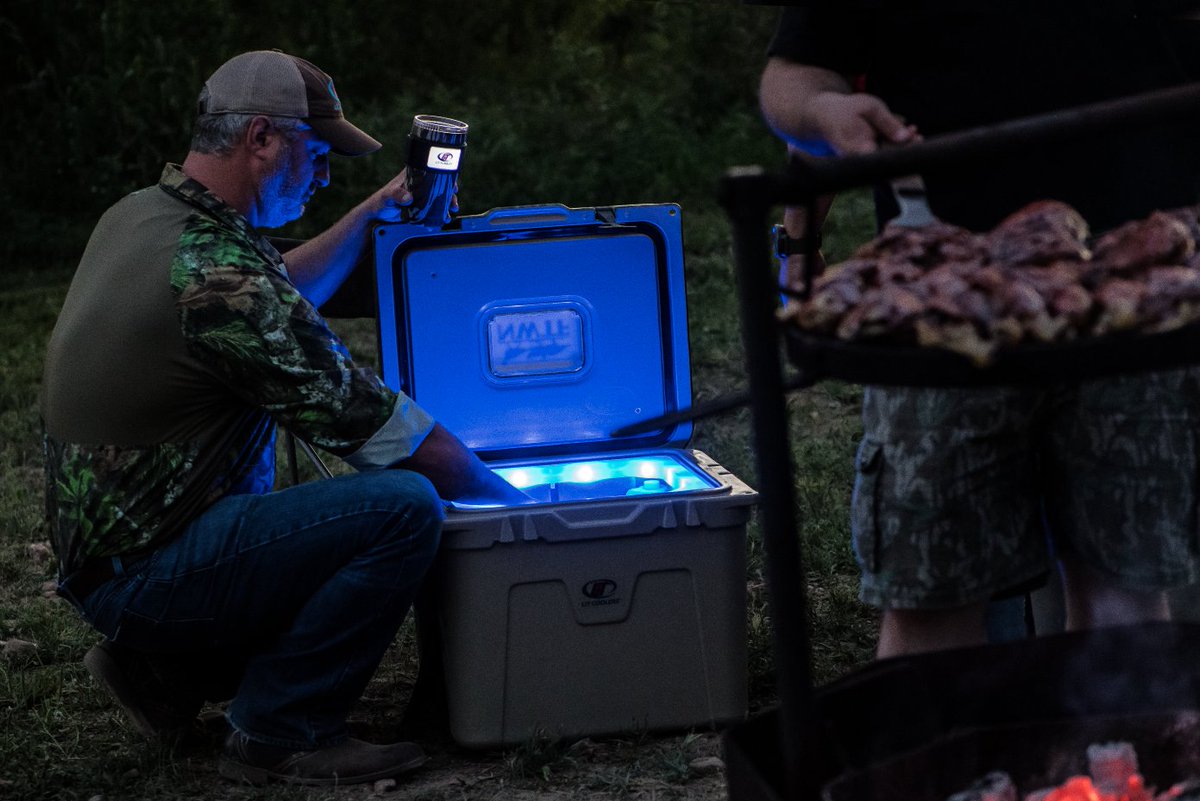 LiTCoolers's tweet photo. Summer may draw to a close sooner rather than later, but we'll be by your side no matter the heat. Thanks to @MossyOak for this photo. https://t.co/qEBXKgw3rS
