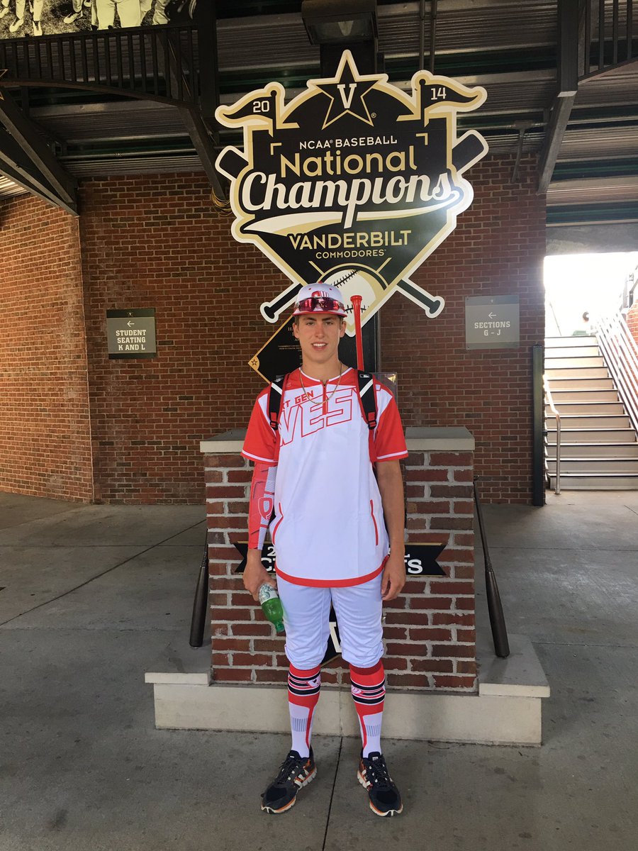 bigewood_00's tweet photo. #prospect Wire #Vanderbilt #musiccity #Nashville #oakley #spalding #theonebrand #oldhickorybats #evoshield #webgemz #schutt https://t.co/AtjDm1QKV7