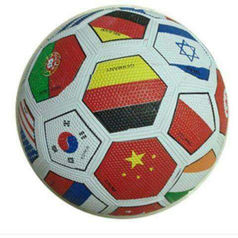 JJARIAS24's tweet photo. Un balonazo con unos de estos sí que dolía,en mi época esta era la sorpresa de las fiestas . #Miinfancia #Miepoca https://t.co/mim6qq2neu