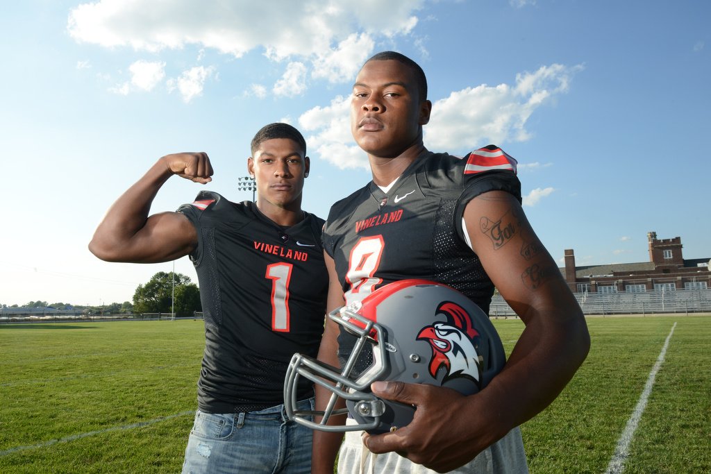 JoeWarnerPhoto's tweet photo. PHOTOS: https://t.co/XxTgYO081K
Vineland and Millville High School #football season preview https://t.co/0DN6hFHyjG