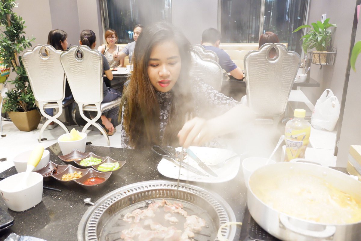 Iambree2x's tweet photo. When you cant stop to be korean 
#tryingHardKoreanFan https://t.co/goPdj26aej