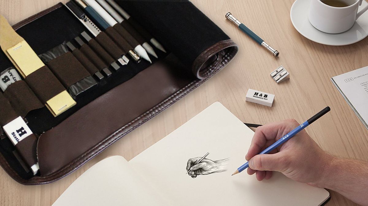 CreativeBloq's tweet photo. 10 traditional art tools for August. https://t.co/swG8sf93MW https://t.co/jFS0jrYIOE