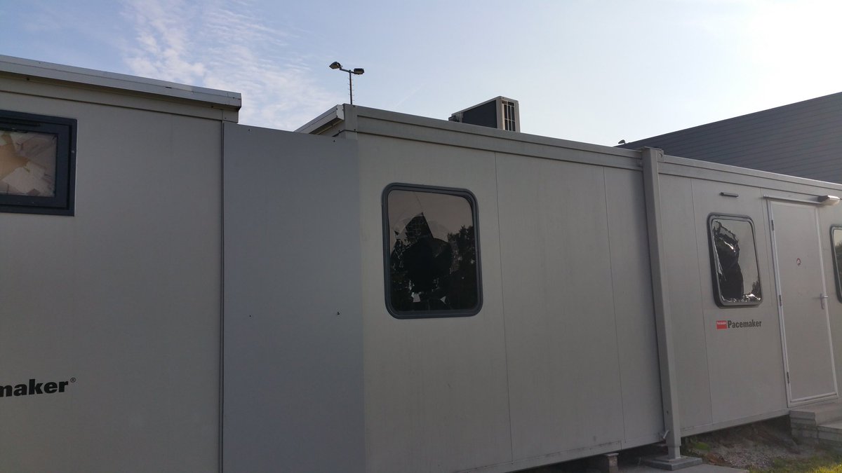 Sneu gedrag...... vernielingen noodgebouwen PVCV Europaweg. Alle info welkom via 09008844.