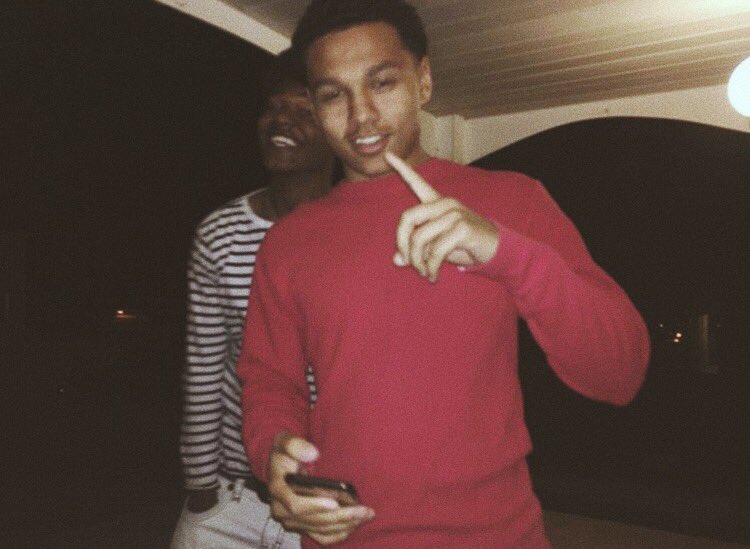 Atjavon's tweet image. Can't believe 12 really just came &amp;amp; took you bro😩. Shit really left me Traumatized my daily mans just sitting 😪Ima miss you Dawg #FreeJB 🤞🏽