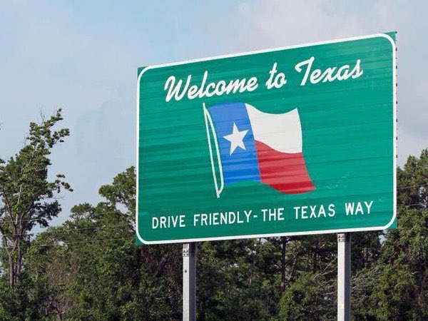 themedchef's tweet photo. Stay safe this weekend! If you are in #Austin #TheMedChef cafe will be open today. #hurricaneharvey2017 https://t.co/KyAsflDB8n