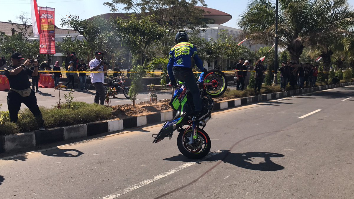 Ziko_Wahyudi's tweet photo. Day-2 Turbo &amp; The Bikers
#PertamaxTurboAtNusantaraBikersFestival 
#nusantarabikersfestivalmotorizedbypertamaxturbo 
#pertamaxturbo #mor4sik https://t.co/q9dw7ow47F