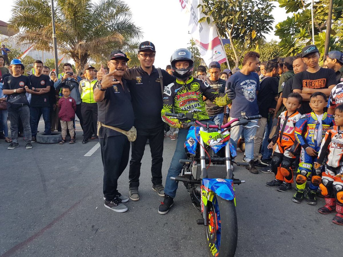Ziko_Wahyudi's tweet photo. Day-2 Turbo &amp; The Bikers
#PertamaxTurboAtNusantaraBikersFestival 
#nusantarabikersfestivalmotorizedbypertamaxturbo 
#pertamaxturbo #mor4sik https://t.co/q9dw7ow47F