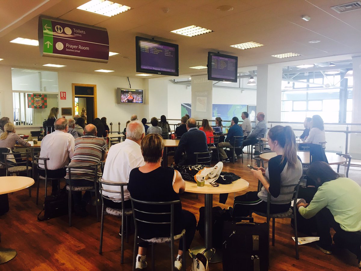 EricaForde's tweet photo. Glued to the tv here @Irelandwest! Flights may be delayed.... #mayoforsam #MayoGaa #mayo #GreenandRed 💚❤️ https://t.co/ZhhB01j1V0