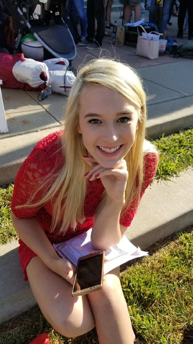 PaigeAwtrey's tweet photo. American Idol here we come!!! #TheNextIdol https://t.co/1r4PpwpjXz