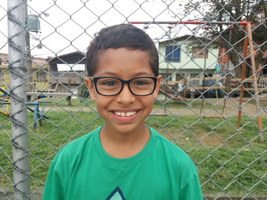WorldVisionCO's tweet photo. En #Medellin nos unimos para darle a los niños y niñas, miles de sonrisas en el #FestivalDeLaNiñez https://t.co/97Z5T1mr6f