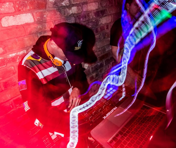 SuburbiaHale's tweet photo. So last night he killed MCR! Tonight he's back doing his thing for you Hale! Join us and @JayDoogz from 9pm 🎉👏🏼🙌🏽🍾 https://t.co/DtZhz7sr5U