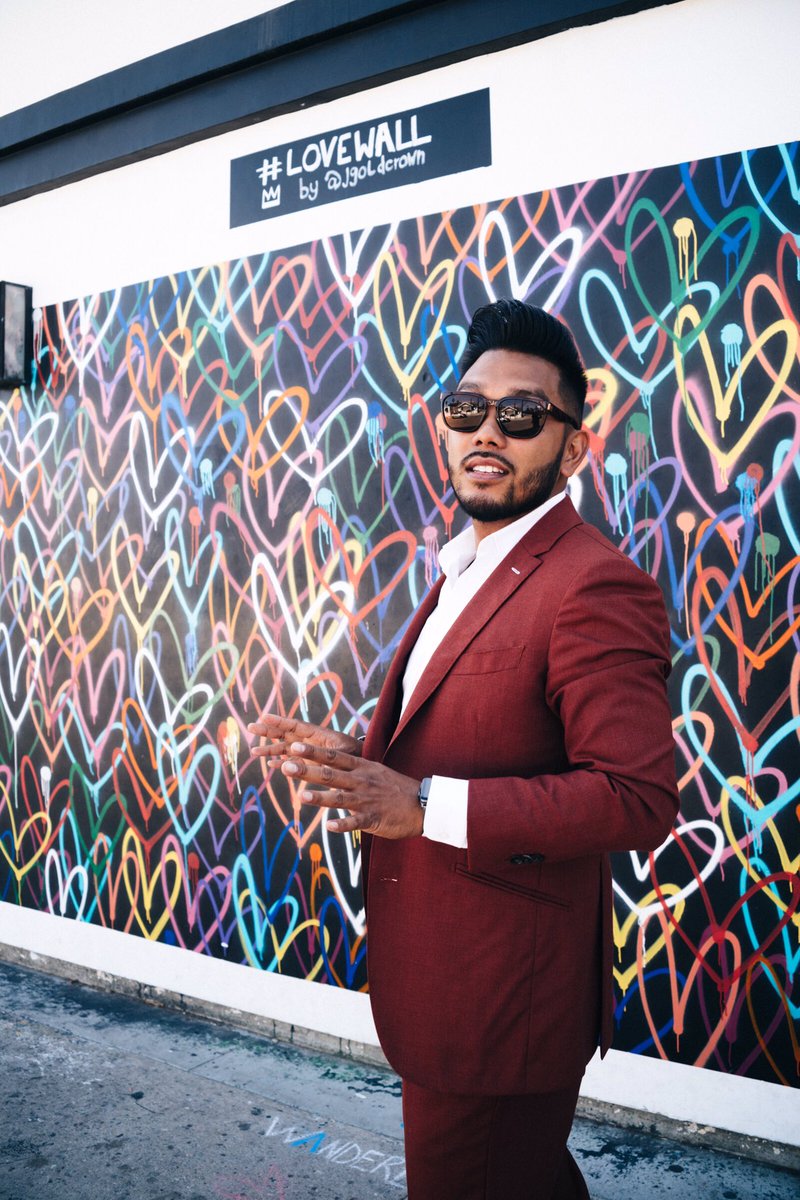 JoeySalmingo's tweet image. ♥️ More life, more love.
.
.
.
👔 @ThomasHenryMade #THmade
🖌 @JGoldCrown
🗯 #BleedingHearts #LoveWall #Love #LoveIsLove