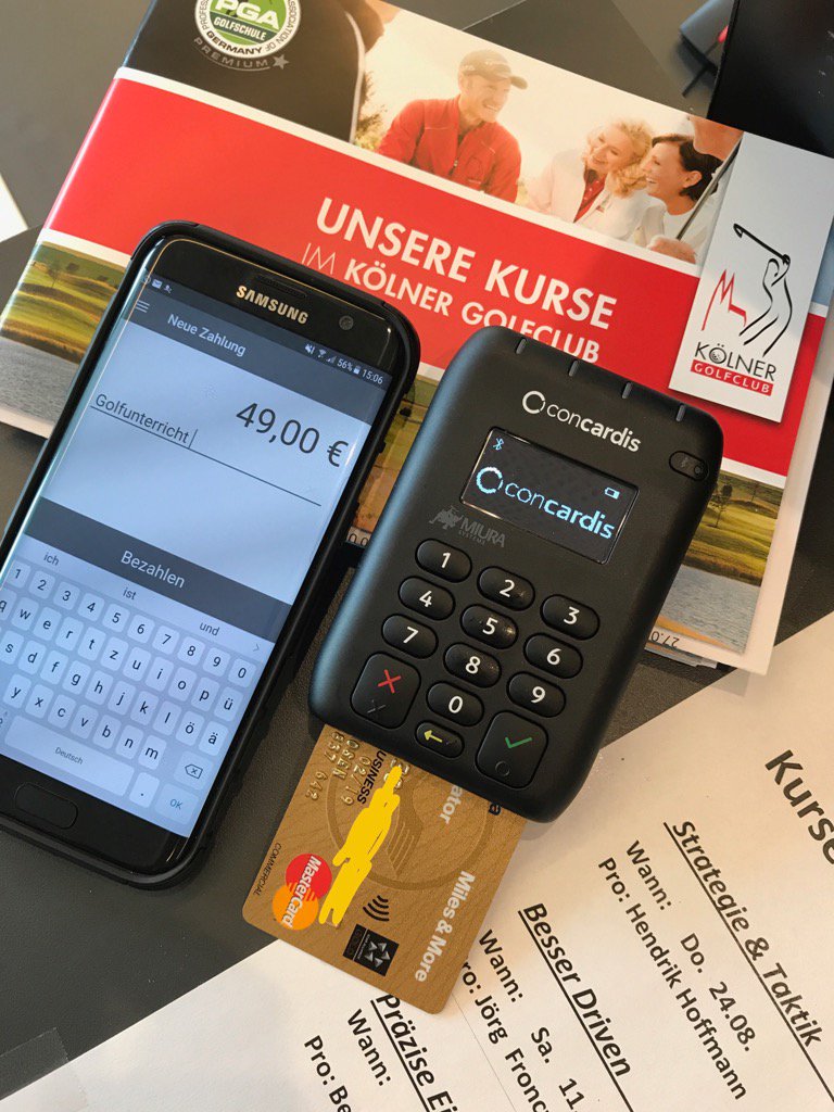 mwmosen's tweet photo. Heute mal den Schwung 🏌️trainiert mit Pro Hendrik im Kölner Golfclub mit #optipay @ConcardisDE @MastercardDE https://t.co/ptiz0oBg7t
