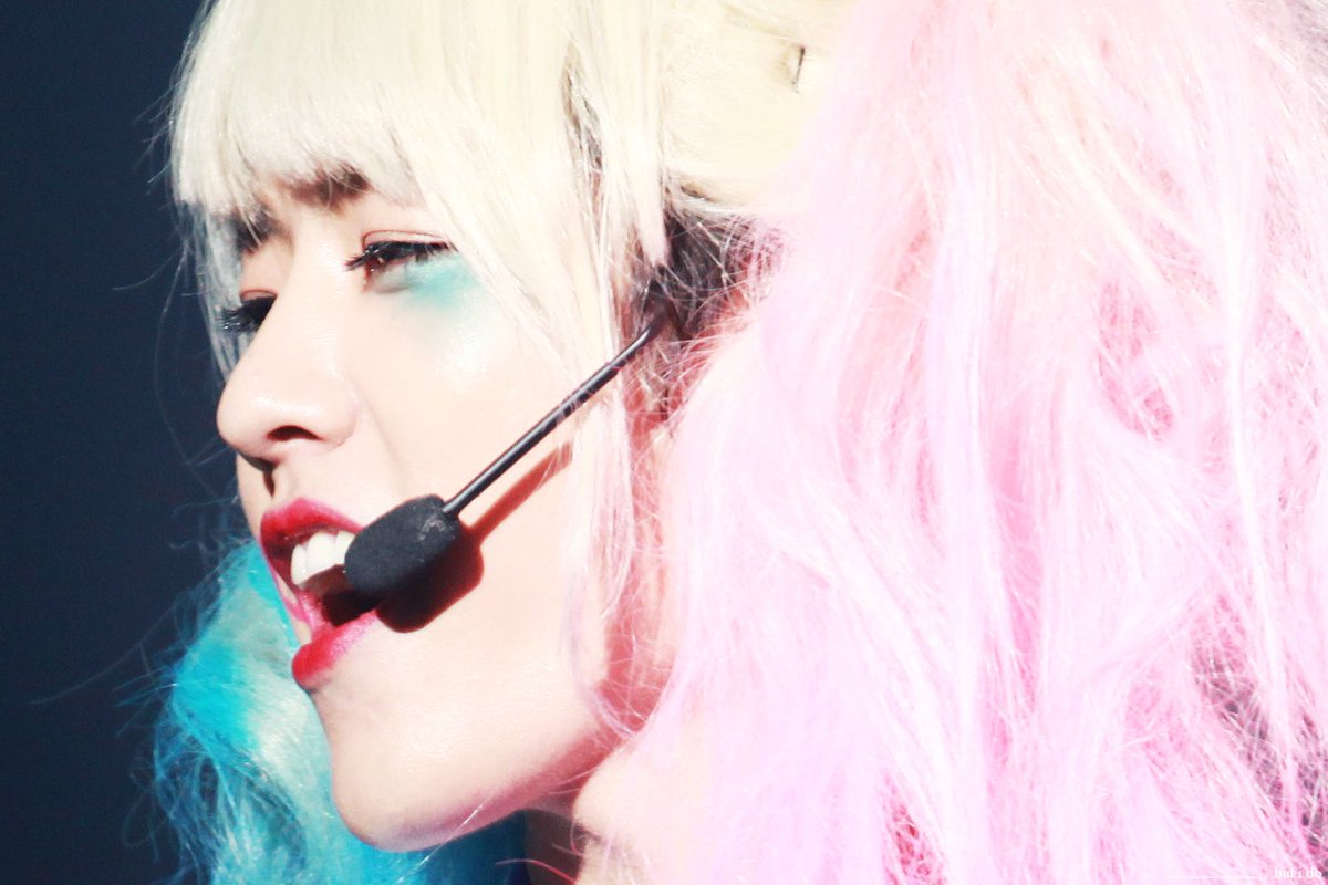 화장 짱이쁘고...