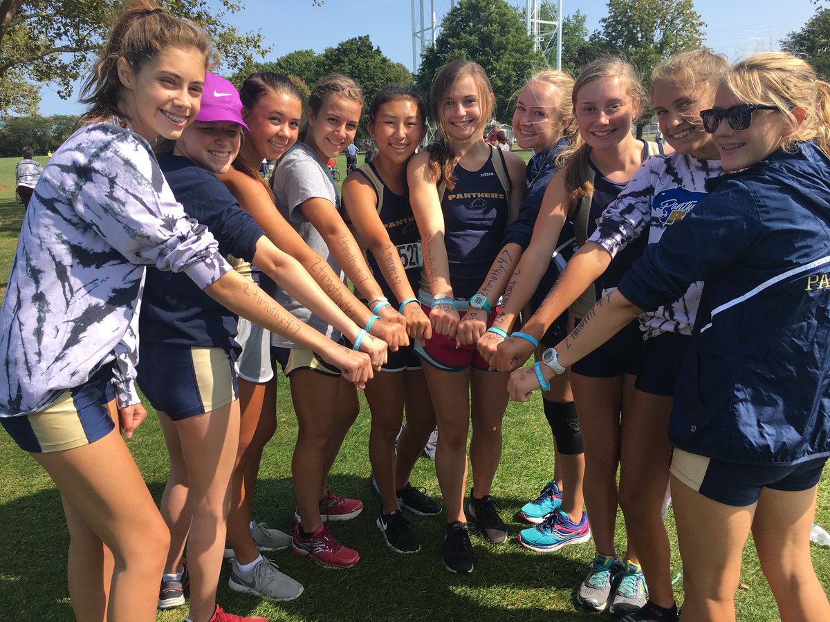 bella_fisch01's tweet photo. Every time we run, we run for you 💕🦋💙 https://t.co/4HR1ZMnhI6