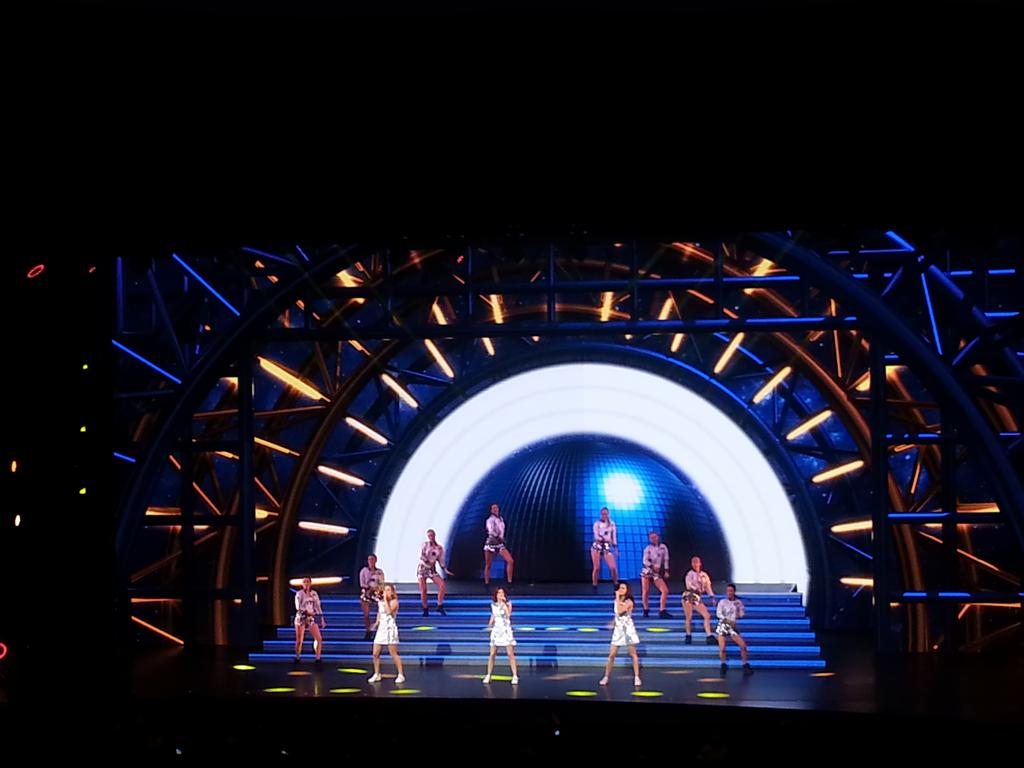 bho2590's tweet photo. @StefanStaes En nu de allerlaatste van de tour. #K3 #K3show #kursaaloostende https://t.co/4bgu5El2cE