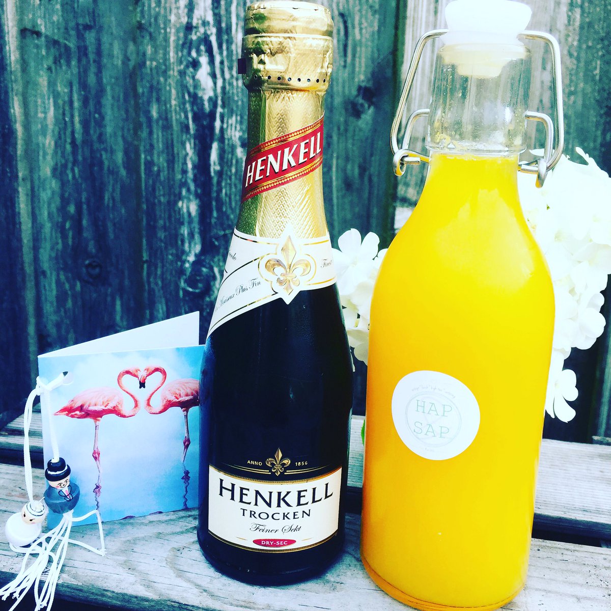 Ontbijtje na je trouwdag is genieten! #trouwdag #feest #hapensap