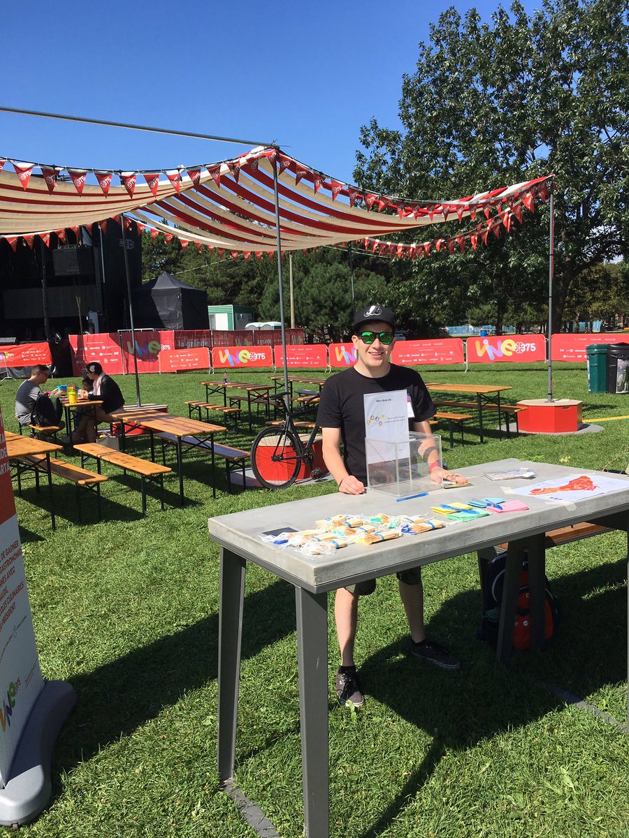 BecaneIdees's tweet photo. Comme à l'habitude, nous sommes présents dans les événements de la Grande Tournée. Nous sommes au parc Jarry dans @MTL_VSP #375mtl https://t.co/nVAhSAaODu